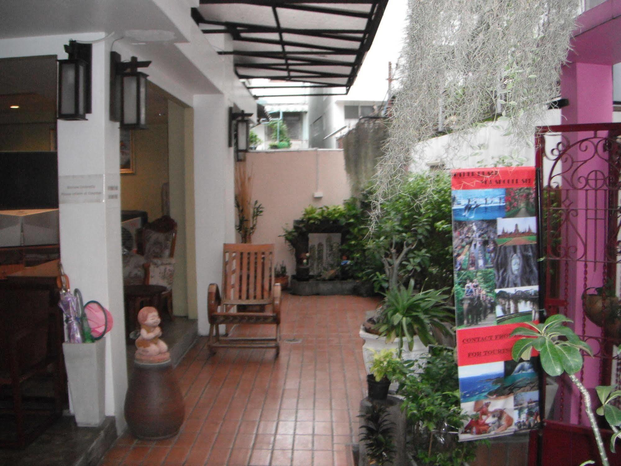 At Smile Oasis Houses Bangkok Exteriör bild